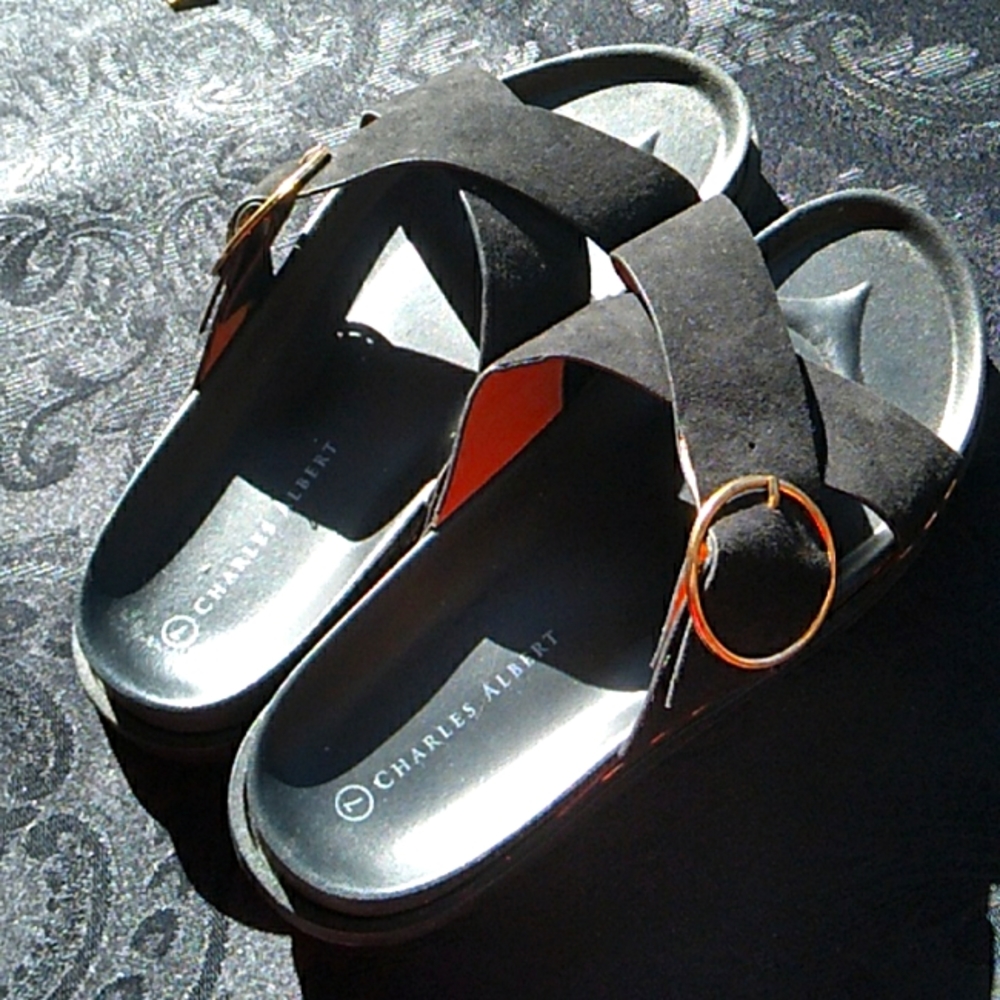 Charles Albert Womens Black Sandals with side buckle- 7M